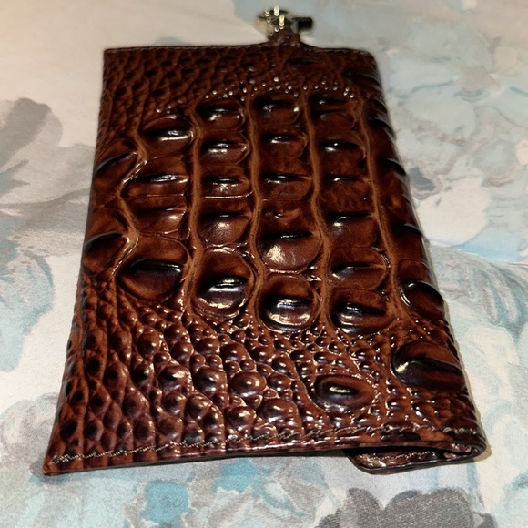 Brahmin Pecan Croc Embossed Clip on Envelope Bag EUC - Picture 10 of 10
